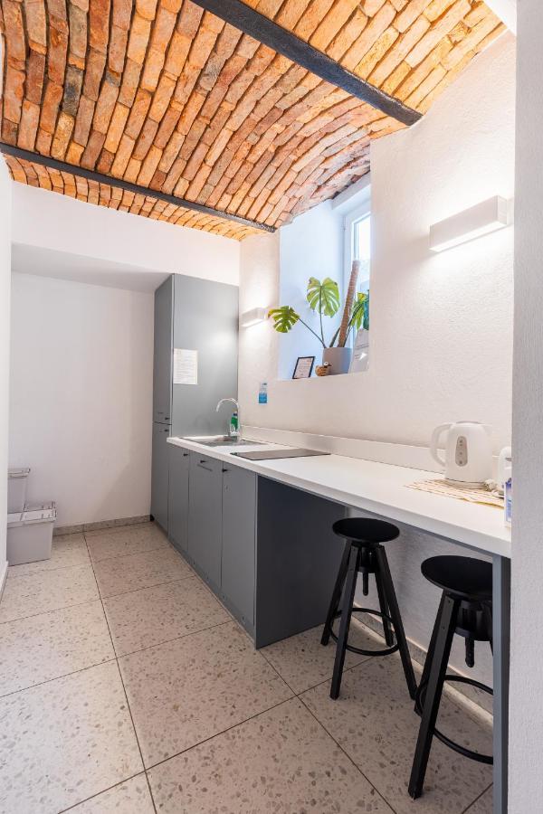 Boutique Hostel Angel Ljubljana Exteriör bild